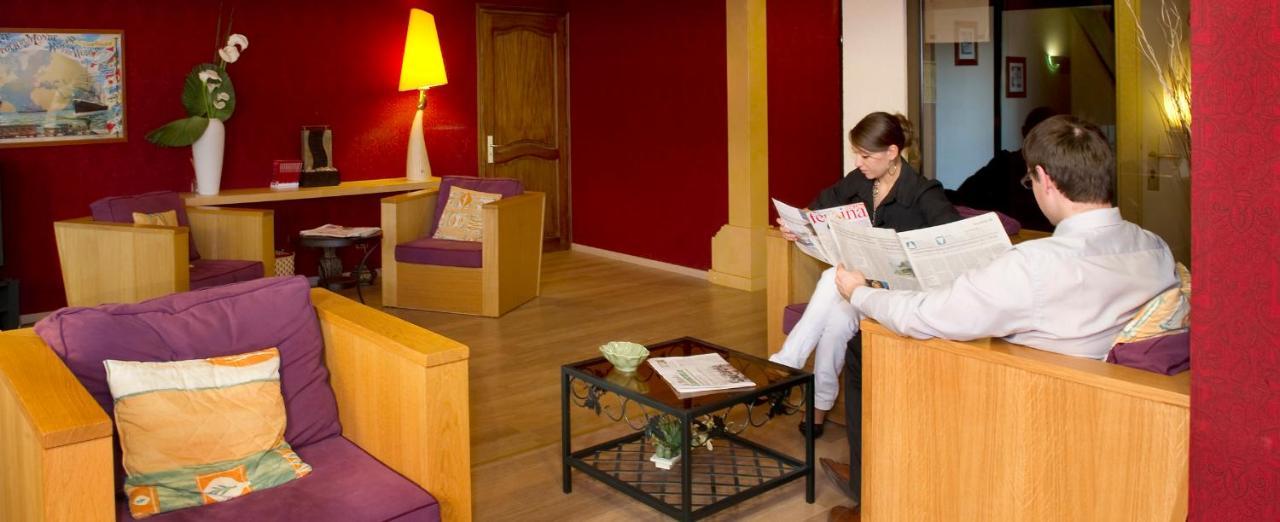 Hotel Les Peyrieres Olemps 外观 照片