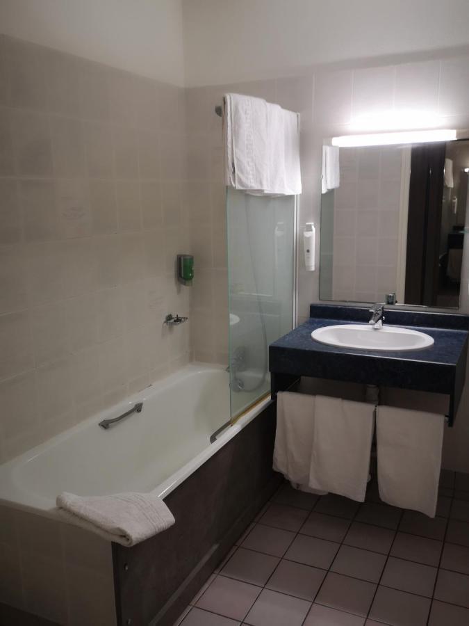 Hotel Les Peyrieres Olemps 外观 照片