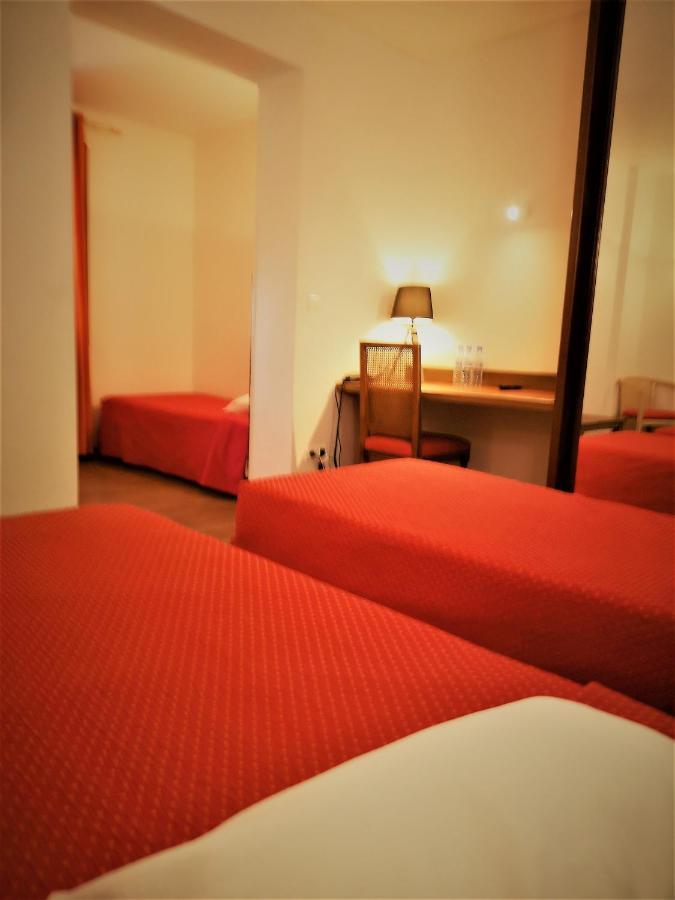 Hotel Les Peyrieres Olemps 外观 照片