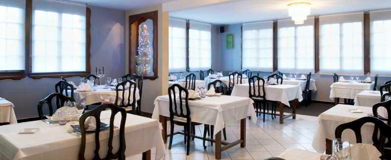 Hotel Les Peyrieres Olemps 外观 照片