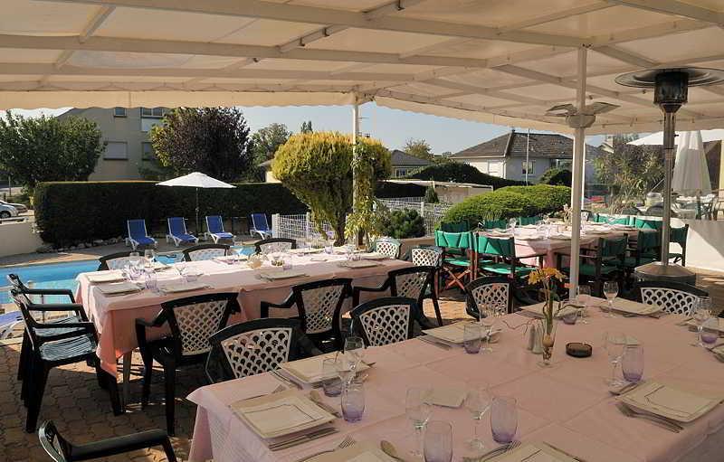 Hotel Les Peyrieres Olemps 外观 照片