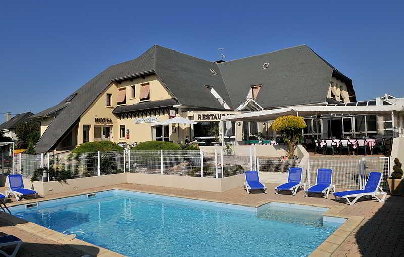 Hotel Les Peyrieres Olemps 外观 照片