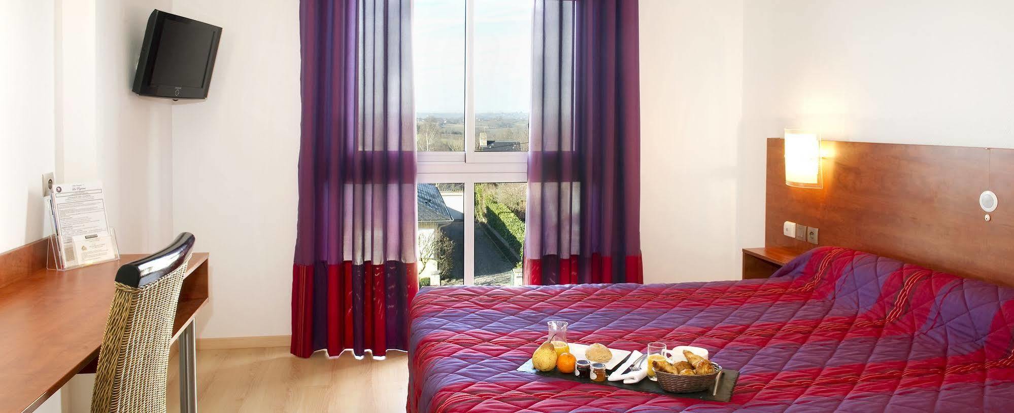 Hotel Les Peyrieres Olemps 外观 照片