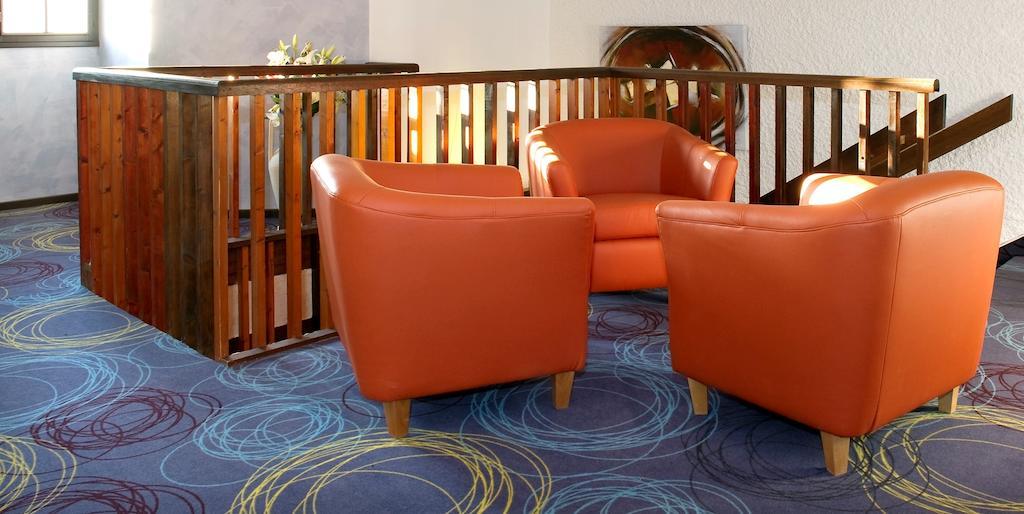 Hotel Les Peyrieres Olemps 外观 照片