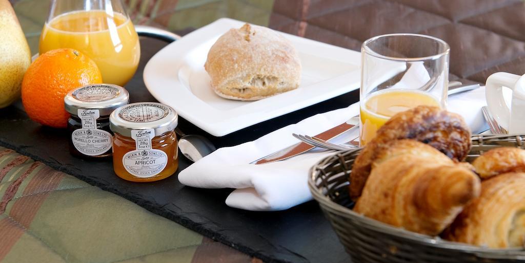 Hotel Les Peyrieres Olemps 外观 照片